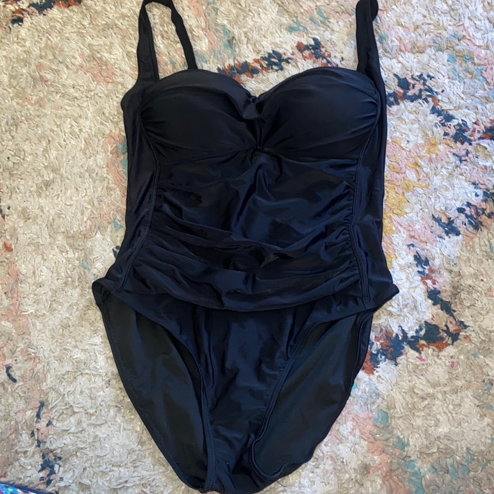 H2OH one piece ruched bathing suit - size xl